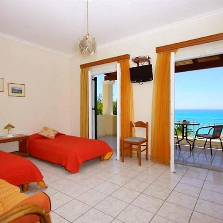 Natalia Apartment B With Panoramic Sea Views Of Agios Gordios Bay Eksteriør bilde