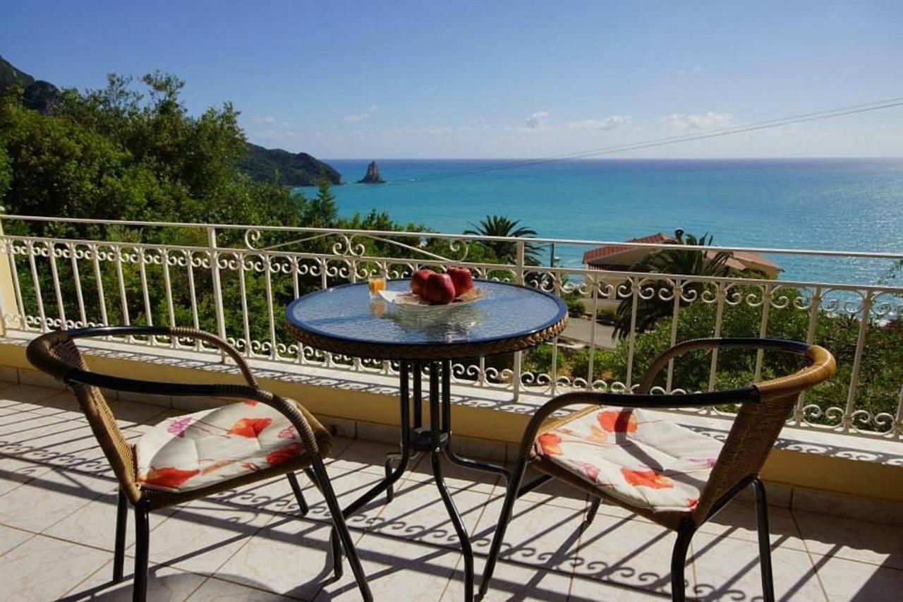 Natalia Apartment B With Panoramic Sea Views Of Agios Gordios Bay Eksteriør bilde