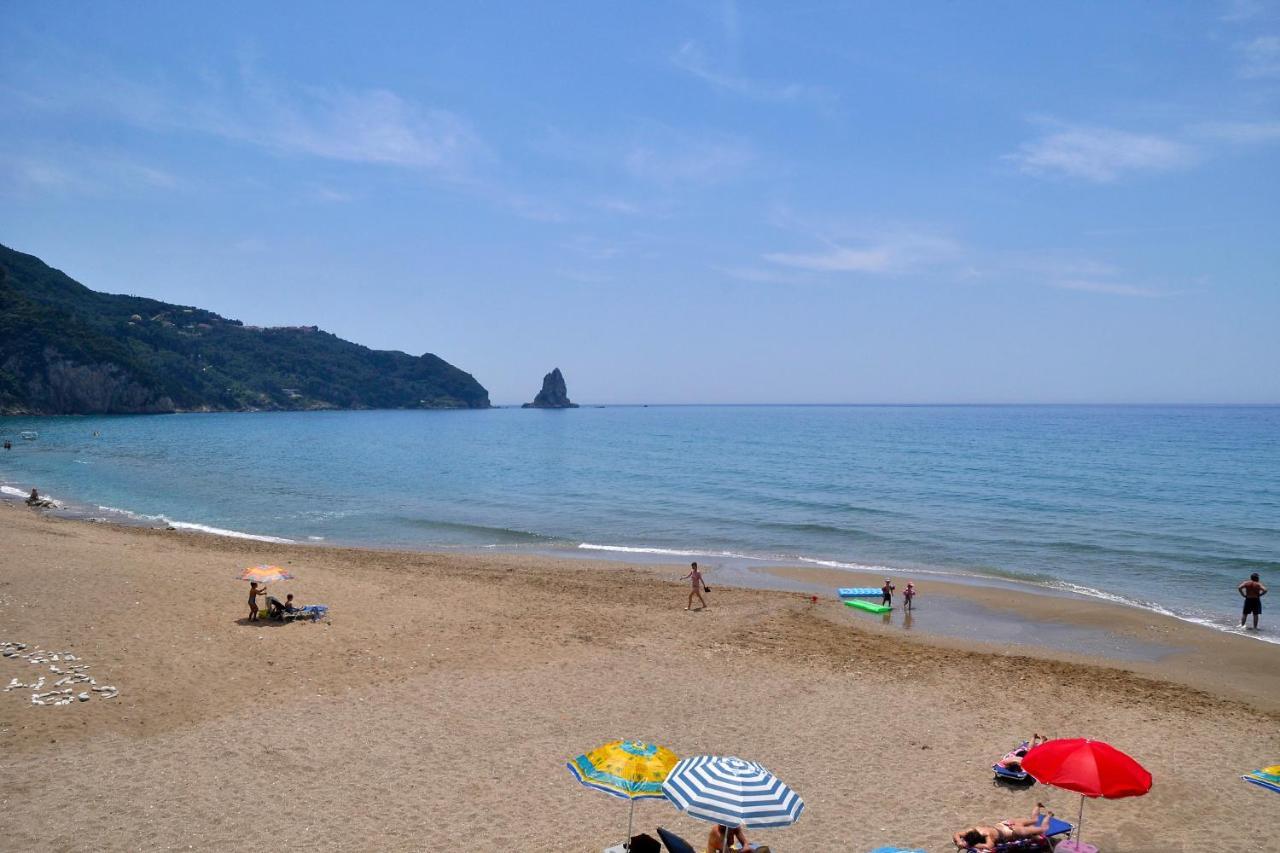 Natalia Apartment B With Panoramic Sea Views Of Agios Gordios Bay Eksteriør bilde