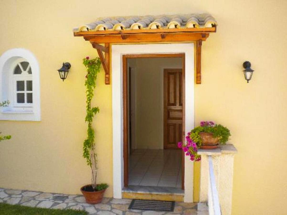 Natalia Apartment B With Panoramic Sea Views Of Agios Gordios Bay Eksteriør bilde