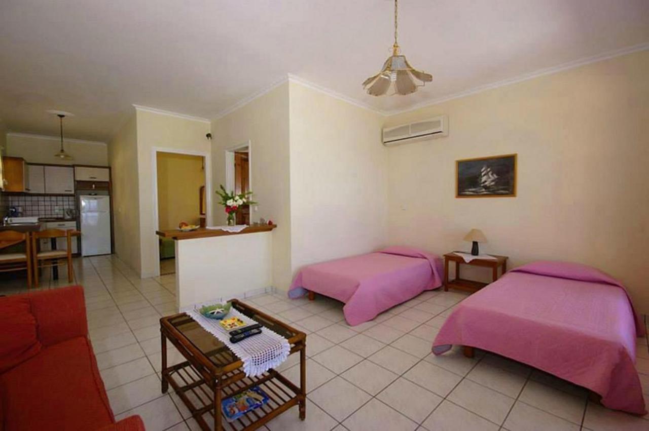 Natalia Apartment B With Panoramic Sea Views Of Agios Gordios Bay Eksteriør bilde