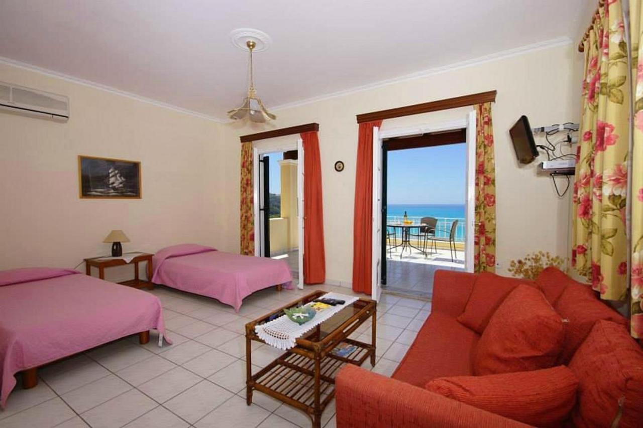 Natalia Apartment B With Panoramic Sea Views Of Agios Gordios Bay Eksteriør bilde