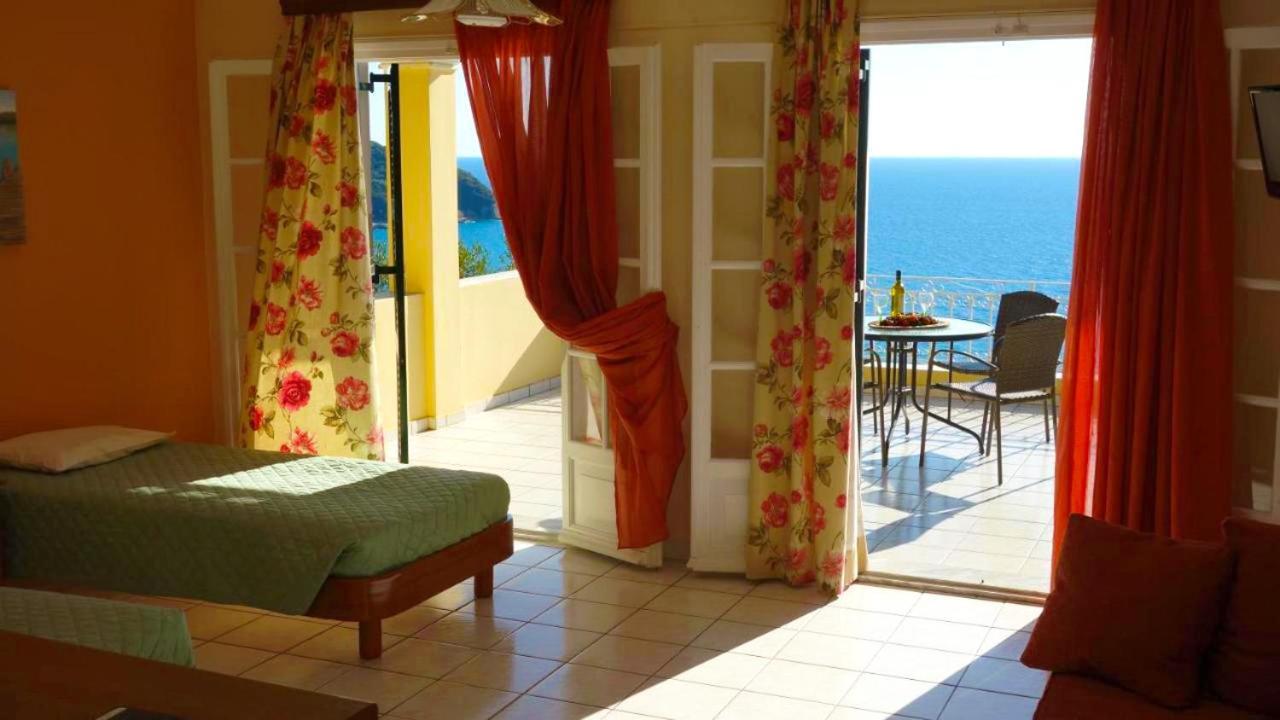 Natalia Apartment B With Panoramic Sea Views Of Agios Gordios Bay Eksteriør bilde