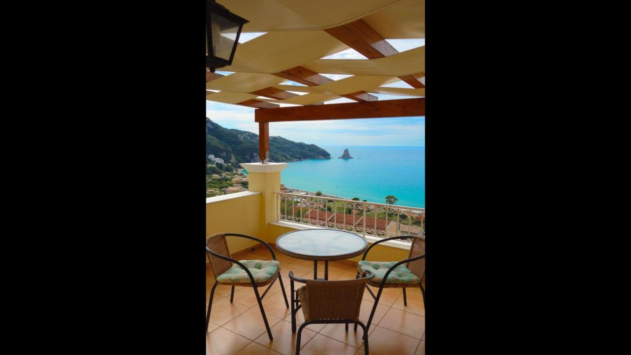 Natalia Apartment B With Panoramic Sea Views Of Agios Gordios Bay Eksteriør bilde