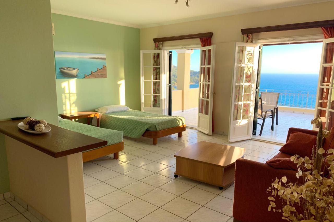 Natalia Apartment B With Panoramic Sea Views Of Agios Gordios Bay Eksteriør bilde